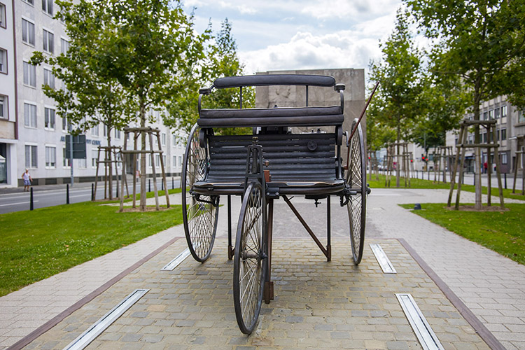 Benz Denkmal Mannheim | Copyright Stadtmarketing Mannheim GmbH | Fotograf Achim Mende 0C0A6882